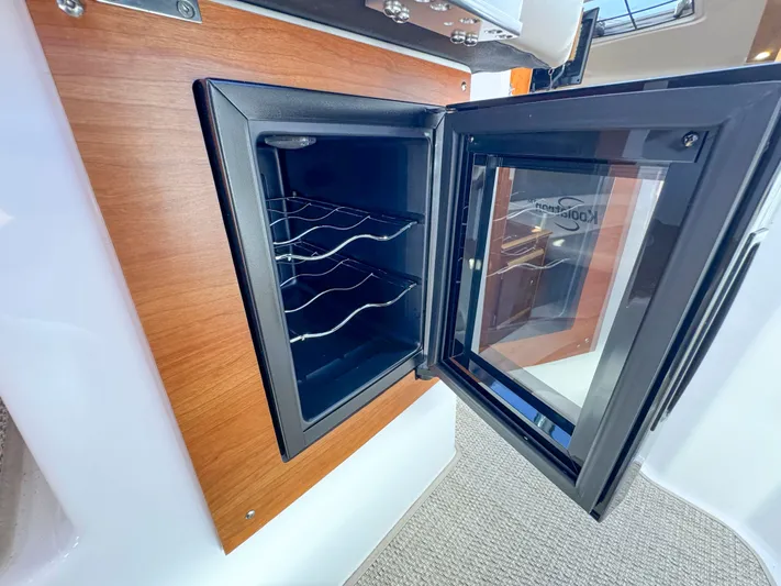 Channel Surfer Yacht Photos Pics 