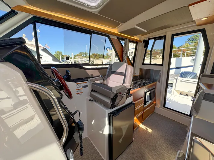 Channel Surfer Yacht Photos Pics 