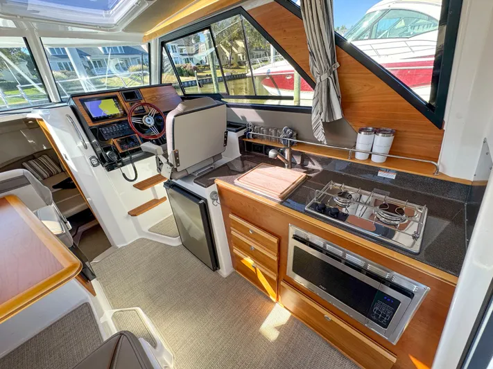 Channel Surfer Yacht Photos Pics 