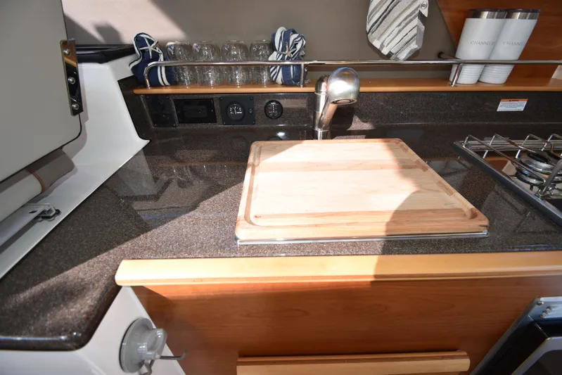 Channel Surfer Yacht Photos Pics 