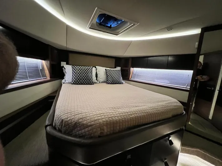 St. Anna Yacht Photos Pics Luxurious bedroom interior of 2016 Sea Ray L650 Fly yacht with modern design.