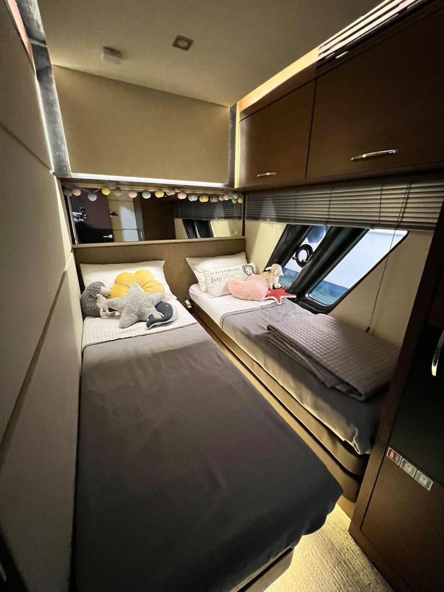 2016 Sea Ray 65 