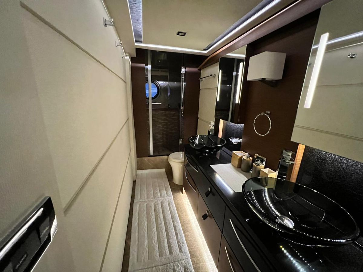 2016 Sea Ray 65 