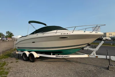 Sea Ray 225 Weekender