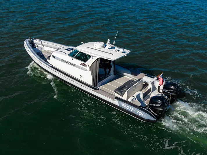 Osprey Yacht Photos Pics 