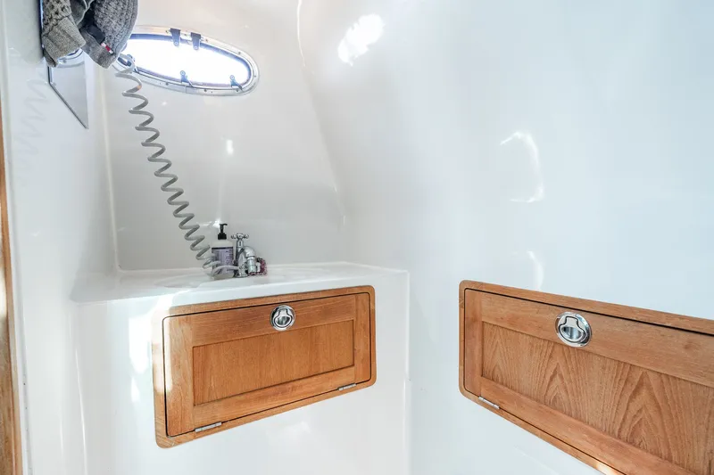 Osprey Yacht Photos Pics 