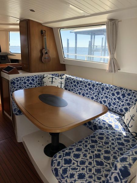 2001 Fountaine Pajot Maryland 37