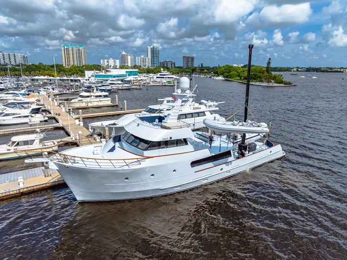 Melia Yacht Photos Pics 