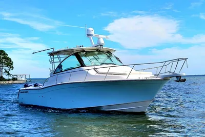 Grady-White Express 370