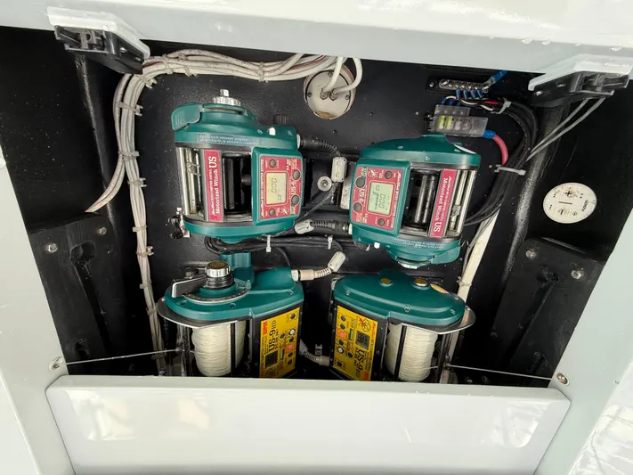 Gryphon Yacht Photos Pics 