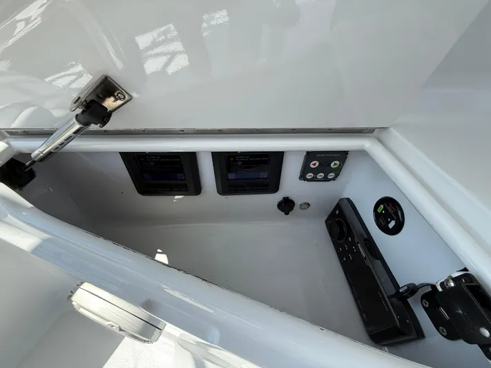 Gryphon Yacht Photos Pics 