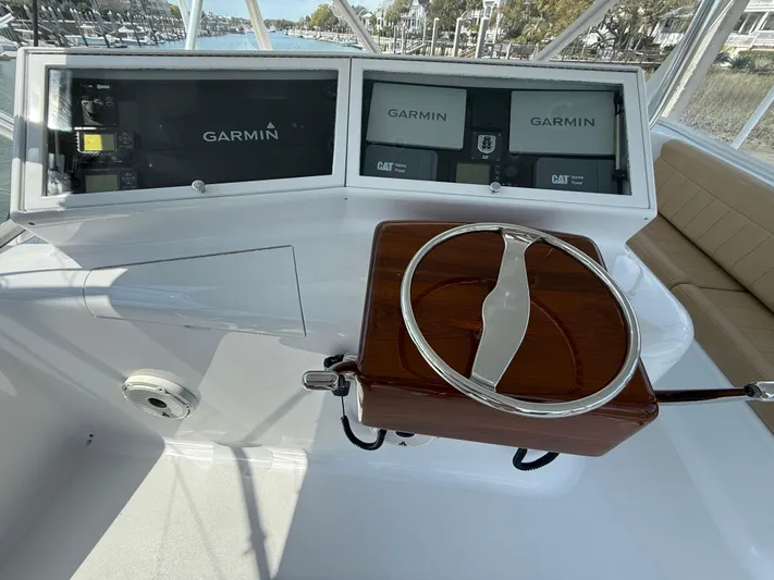 Gryphon Yacht Photos Pics 