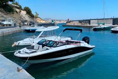 2018 Sea Ray SPX 210 Outboard