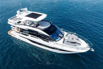 Yacht