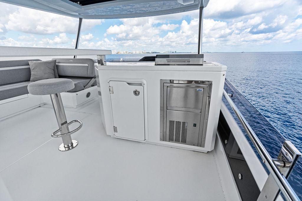 2022 Galeon 68 