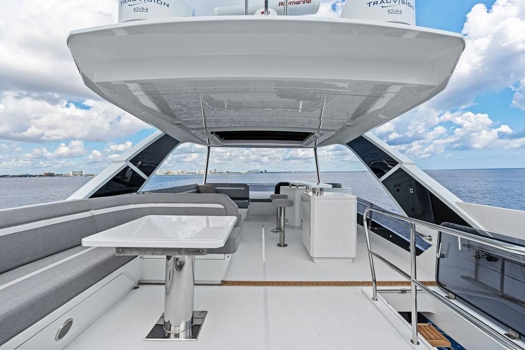 2022 Galeon 68 