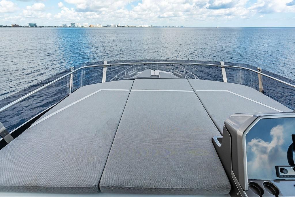 2022 Galeon 68 