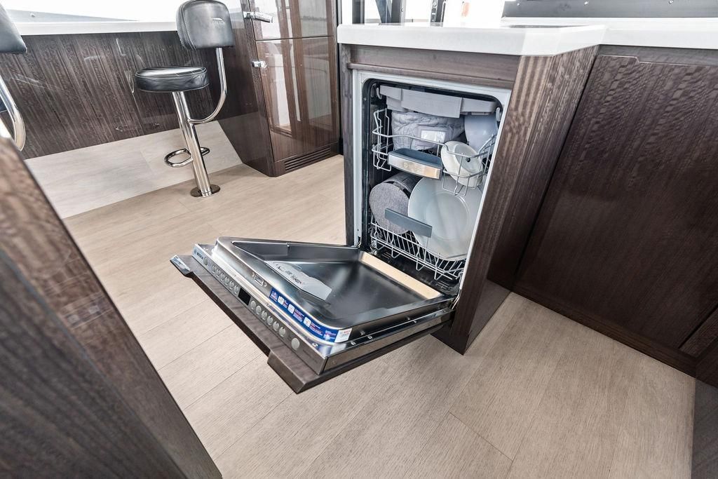 2022 Galeon 68 