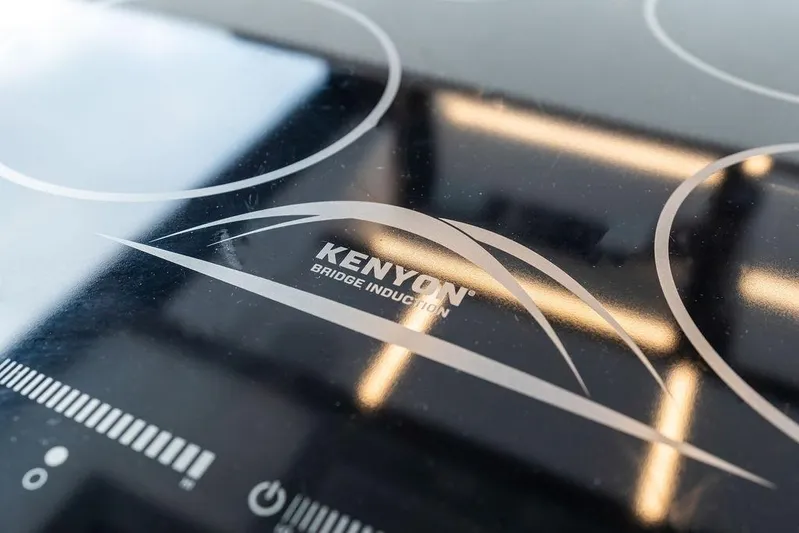 Triple T Yacht Photos Pics Kenyon Bridge Induction cooktop on 2022 Galeon 640 Fly yacht.