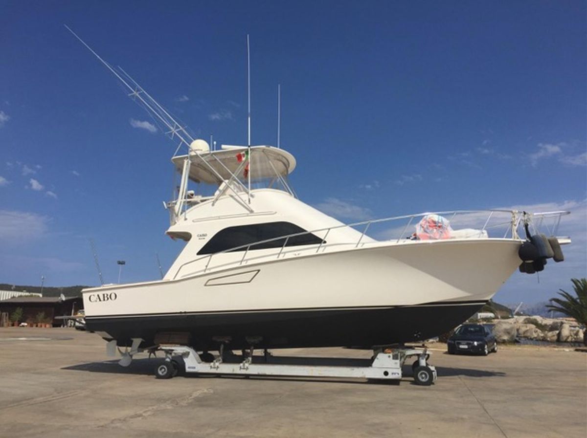 2007 Cabo 46 