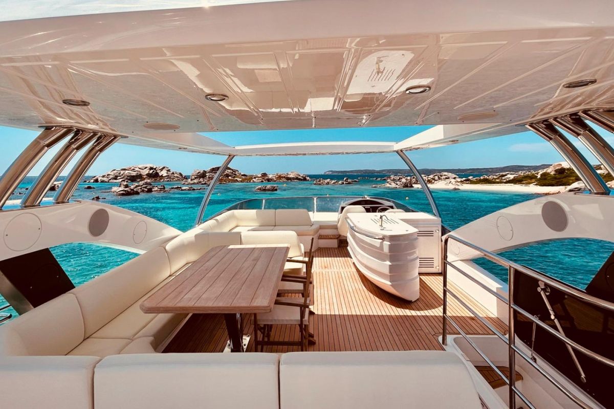 2015 Sunseeker 75 