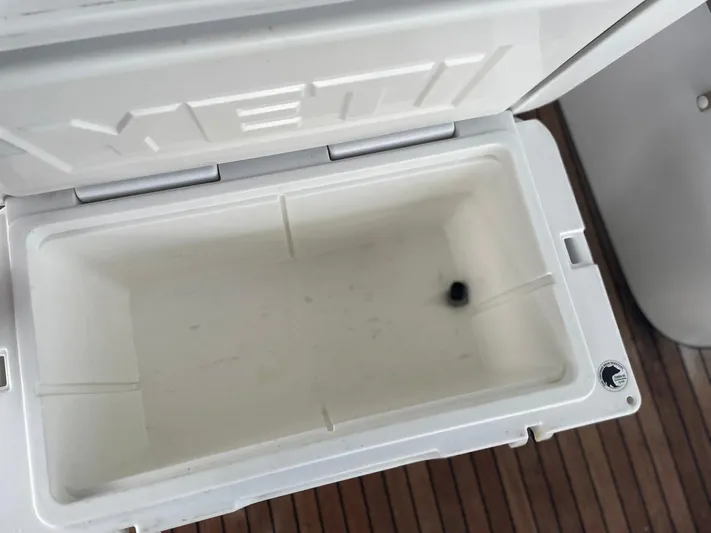 Benedetto Yacht Photos Pics 