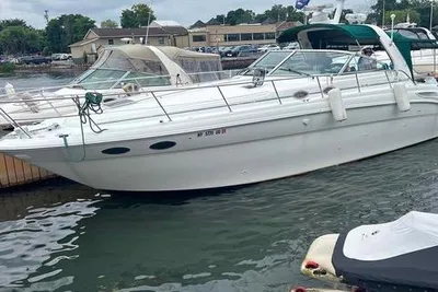 Sea Ray 380 Sundancer