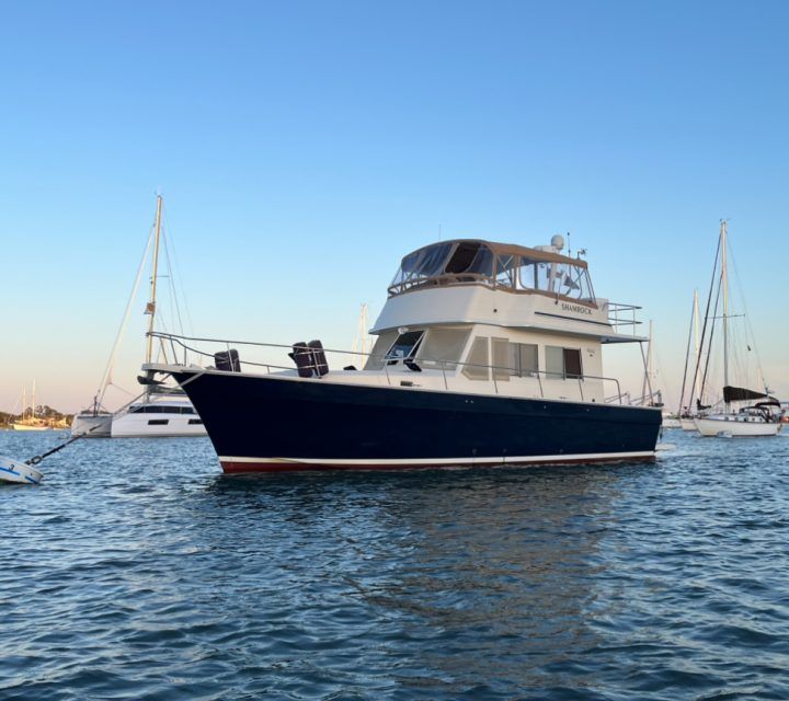 Mainship 43 Trawler