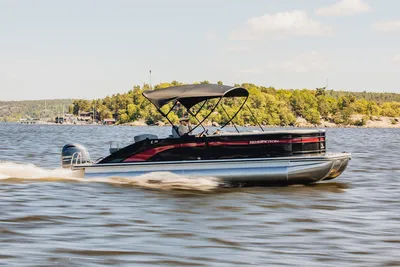 Bennington L 25 Swingback Bowrider