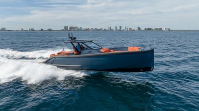 Yacht