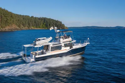Ranger Tugs R-43 CB