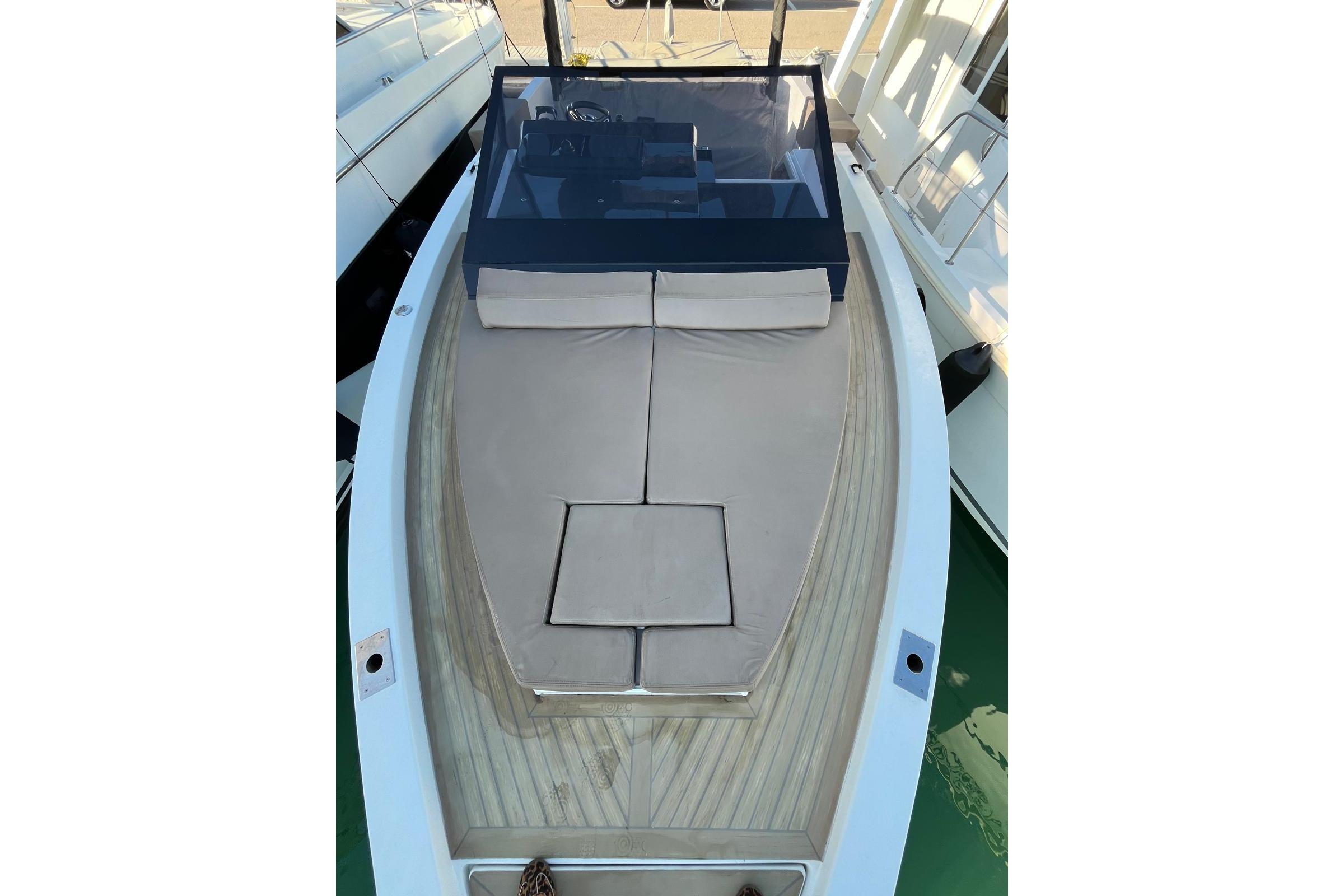 2018 De Antonio Yachts 33cruisers