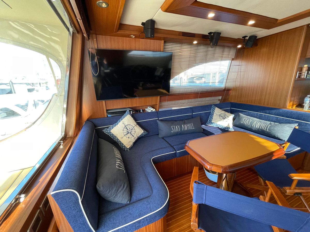 2006 Mochi Craft 74 