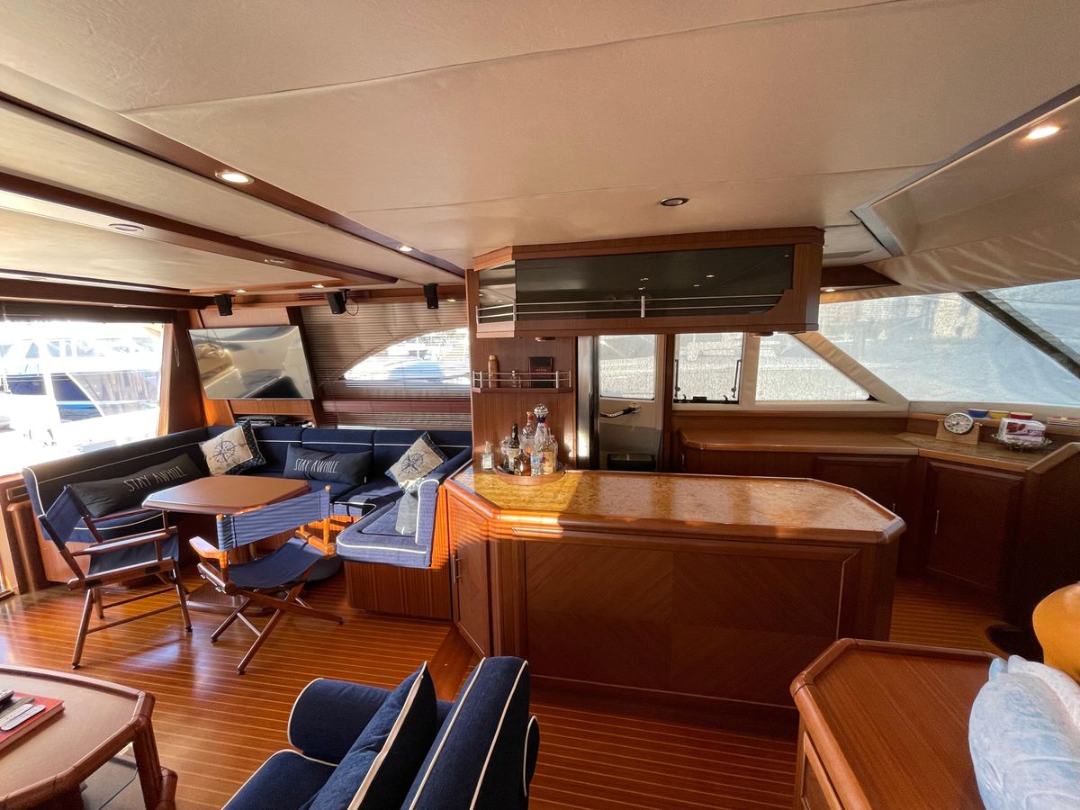 2006 Mochi Craft 74 