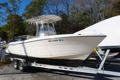 Cobia 237 Center Console