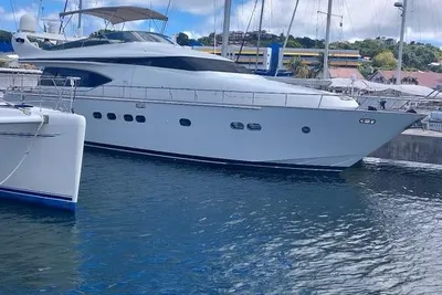 2001 Maiora Motor Yacht