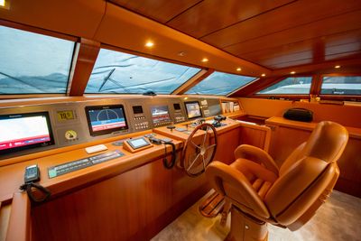 Yacht