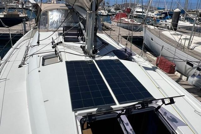 2021 Jeanneau 42 