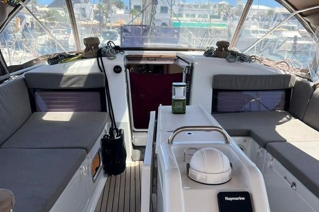 2021 Jeanneau 42 