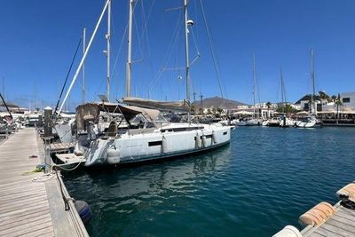 Yacht