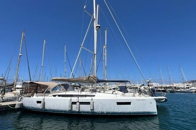 2021 Jeanneau 42 