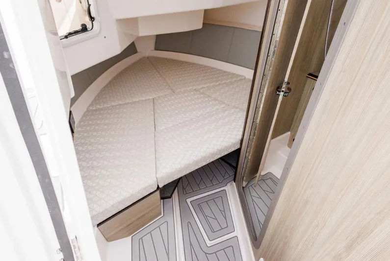  Yacht Photos Pics Manufacturer Provided Image: Manufacturer Provided Image