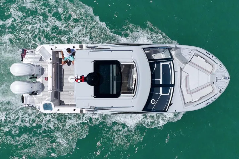  Yacht Photos Pics Manufacturer Provided Image: Manufacturer Provided Image