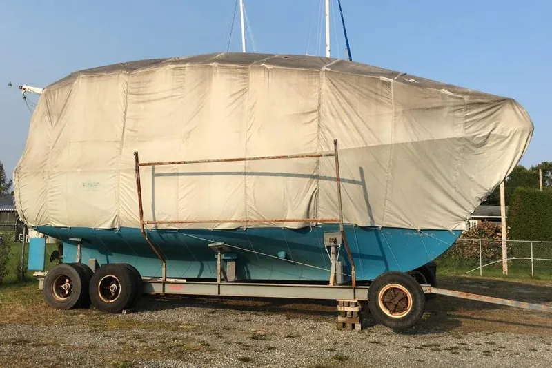  Yacht Photos Pics Covered 1997 Willard Marine 40 Pilothouse Trawler on trailer, outdoor storage setting.