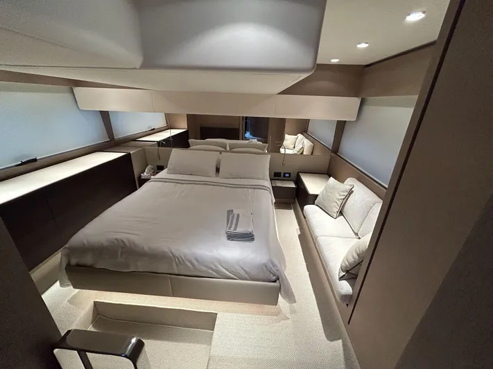  Yacht Photos Pics Ferretti 500 for sale