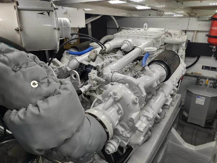 F66 Yacht Photos Pics 