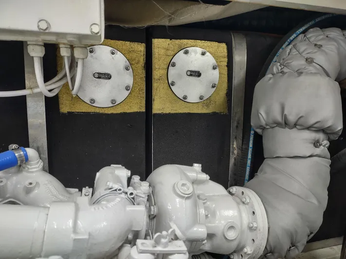 F66 Yacht Photos Pics 