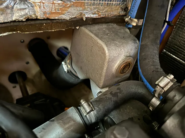 Essence Yacht Photos Pics 