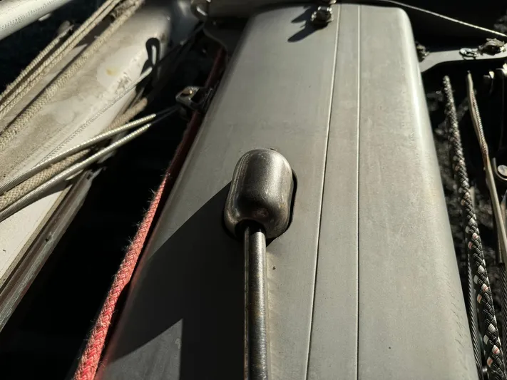 Essence Yacht Photos Pics 