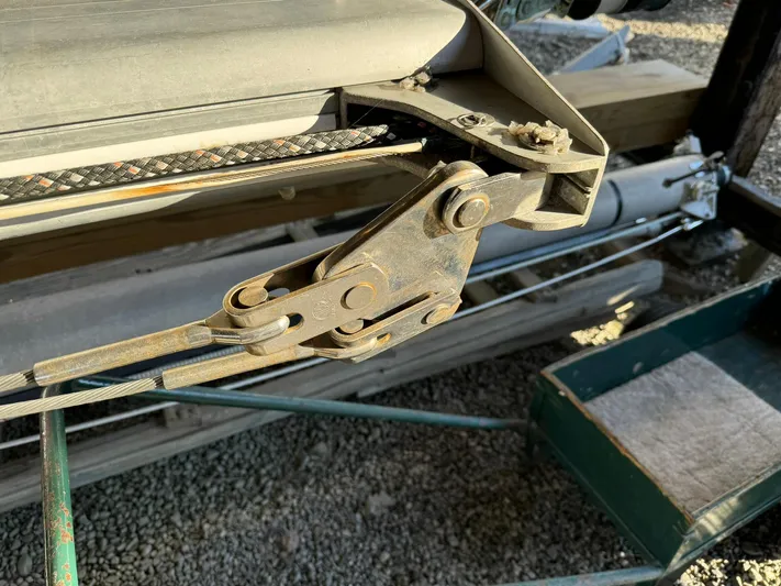 Essence Yacht Photos Pics 